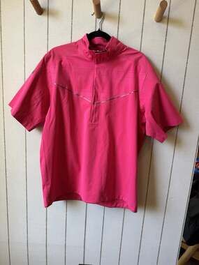 Nike Golf Stormfit 10 Short Sleeve Jacket Hot Pink Women’s XL Rain Coat